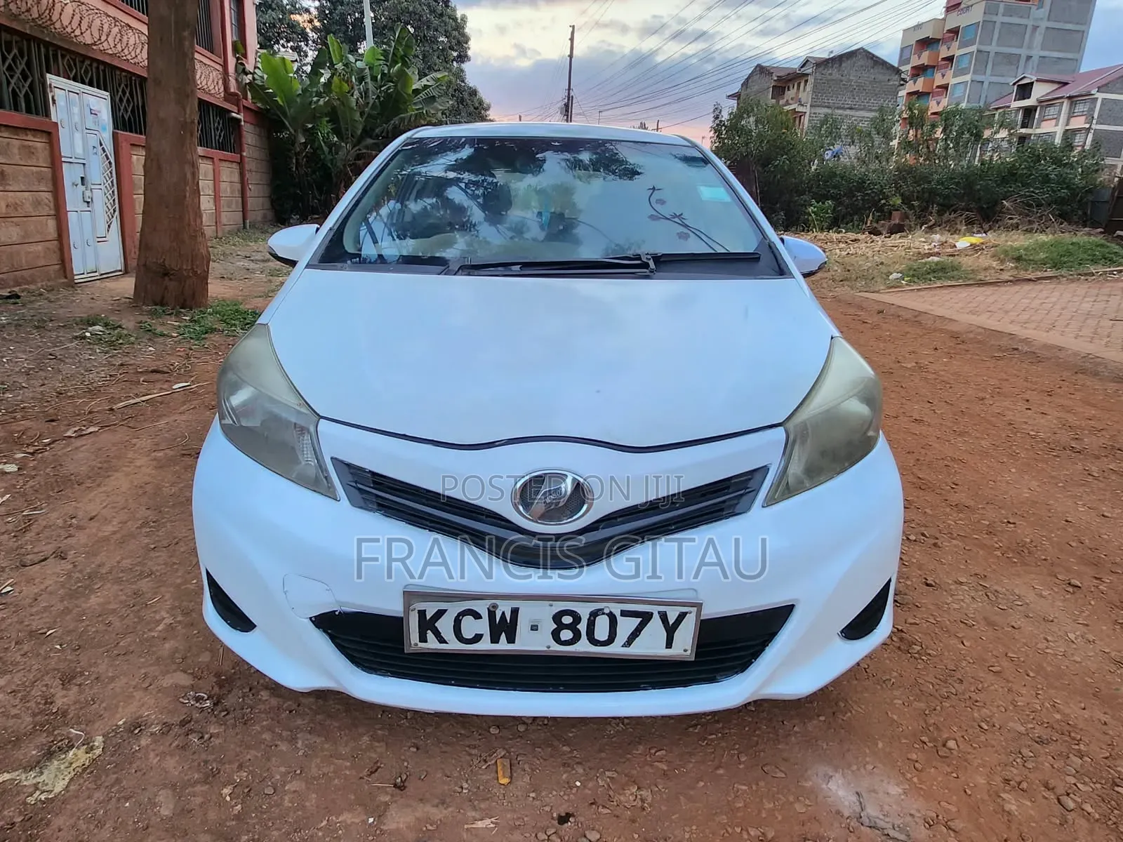 Toyota Vitz 2012 White