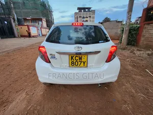 Toyota Vitz 2012 White