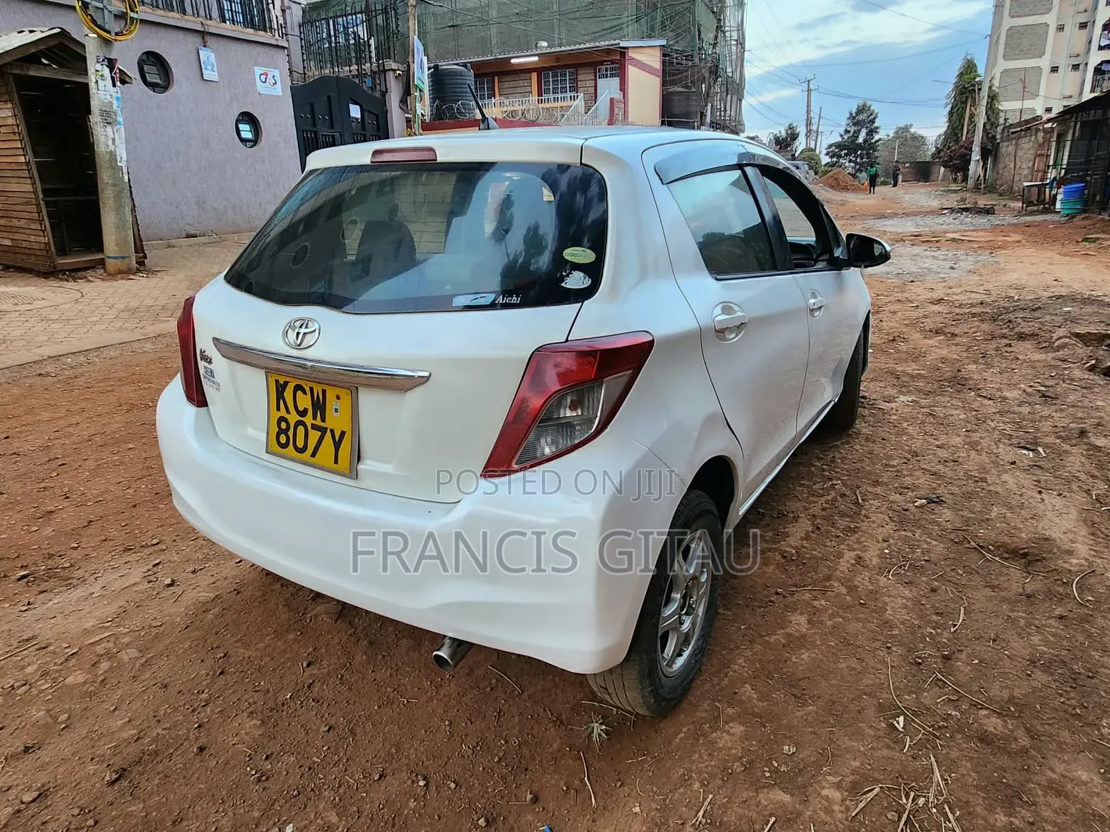 Toyota Vitz 2012 White