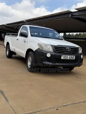 Toyota Hilux 2014 White