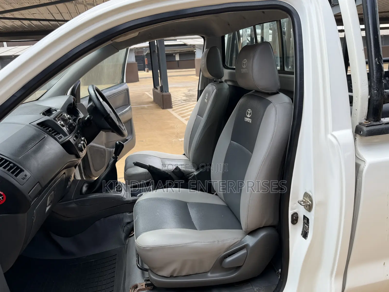 Toyota Hilux 2014 White