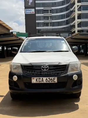 Toyota Hilux 2014 White