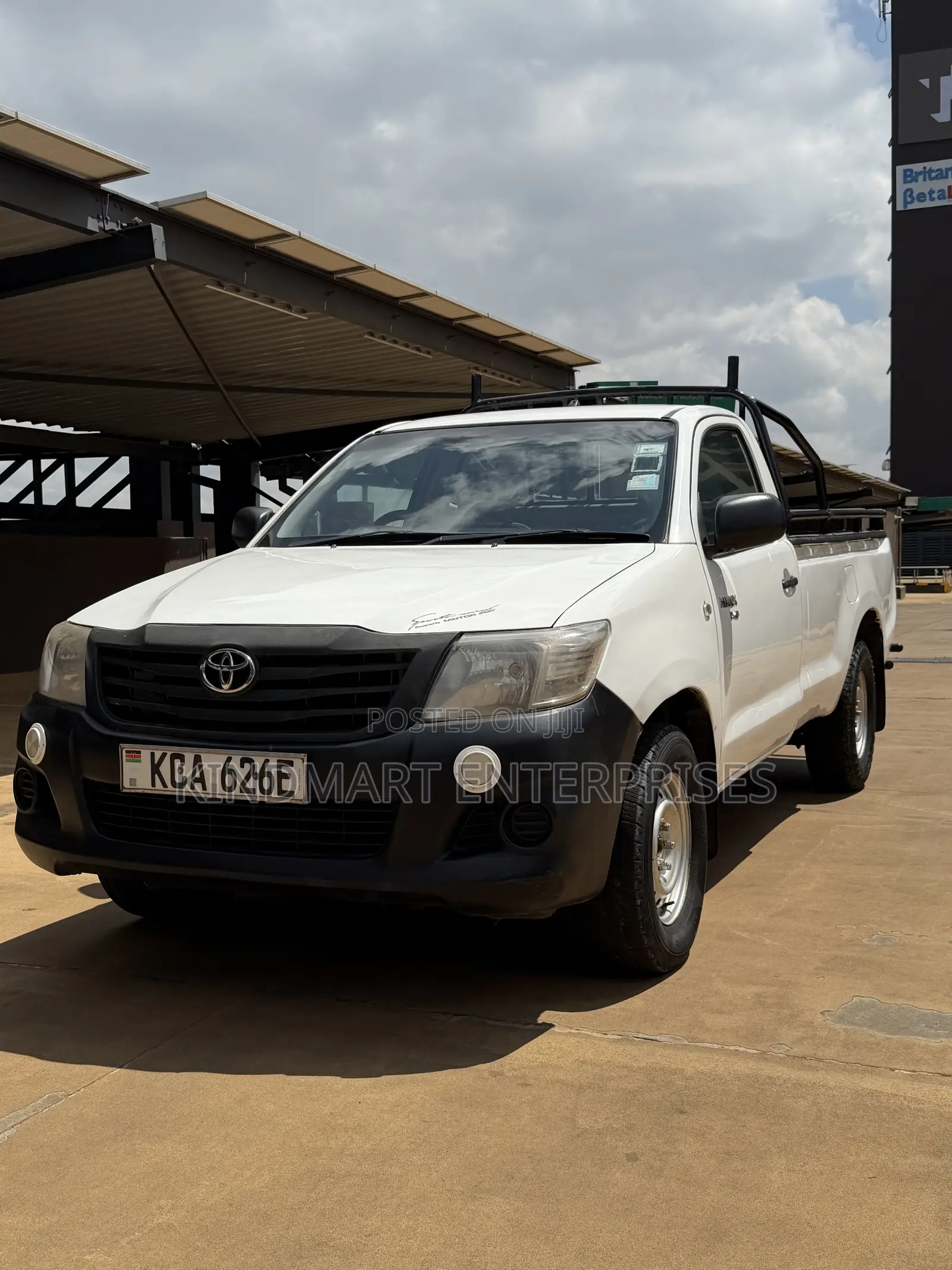 Toyota Hilux 2014 White