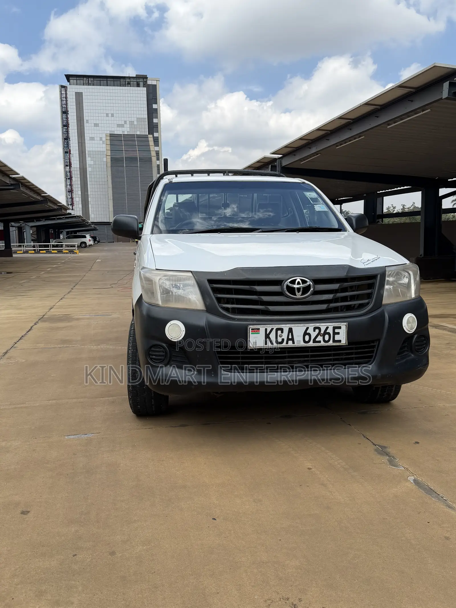 Toyota Hilux 2014 White