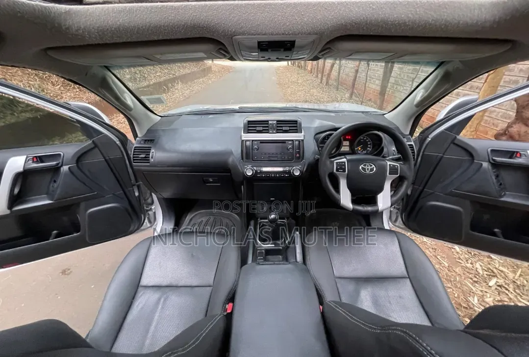 Toyota Land Cruiser Prado 2013 Silver