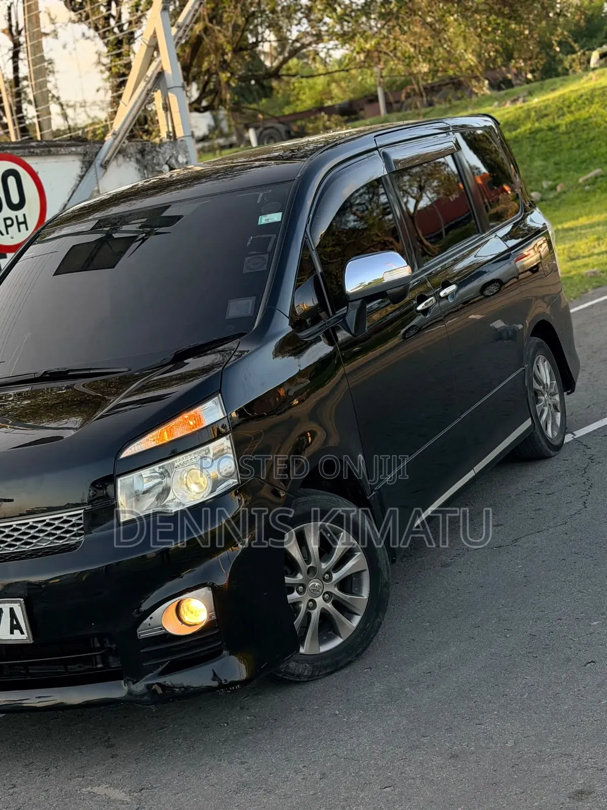 Toyota Voxy 2013 Black