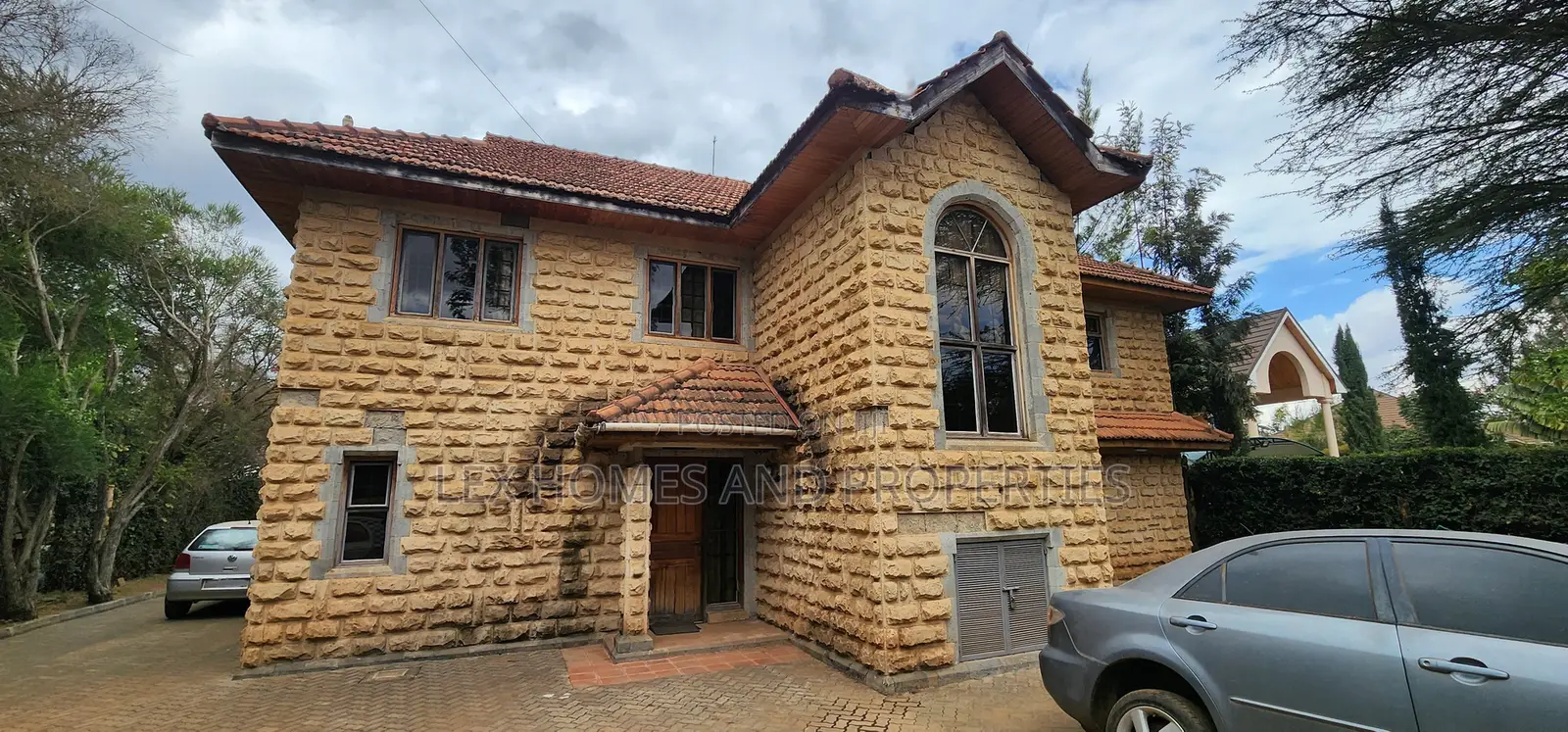 4bdrm Maisonette in Maasai Lodge for sale