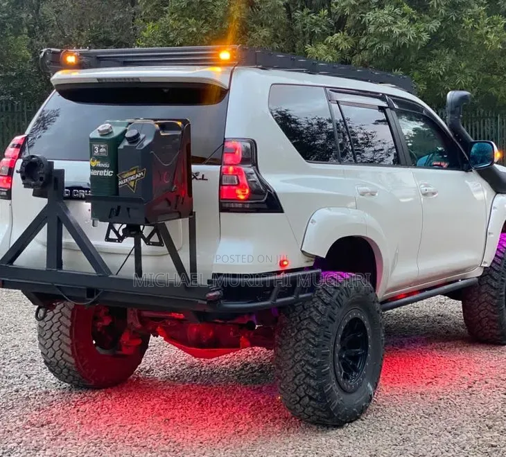 Toyota Land Cruiser Prado 2019 White