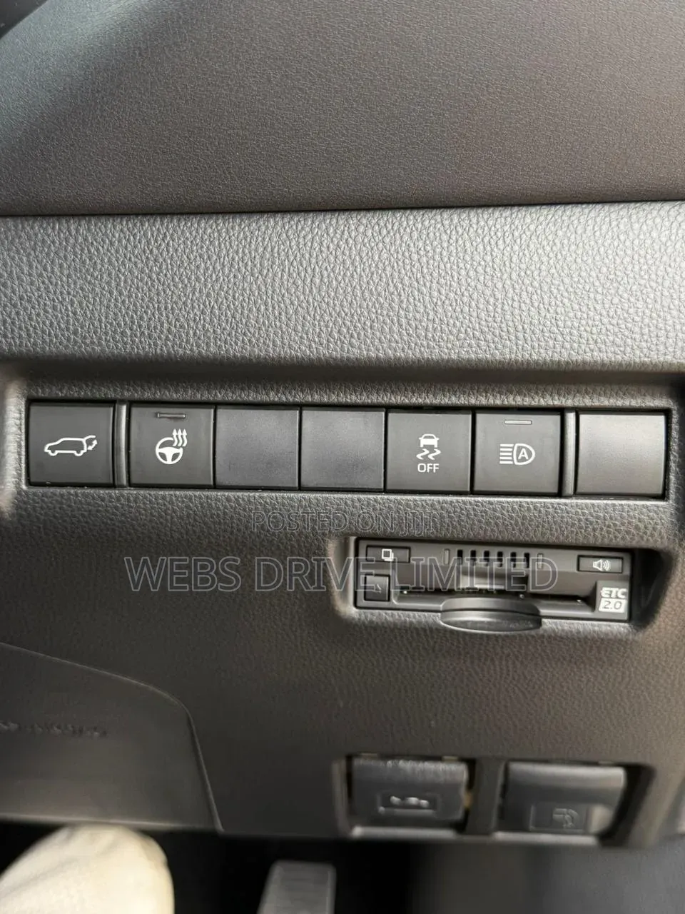 Toyota Harrier 2020