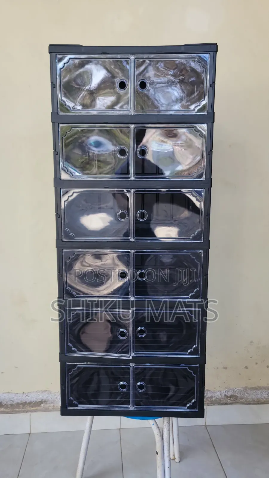 6-Tier Shoe Rack Organizer With 12 Compartments and Clear Doors