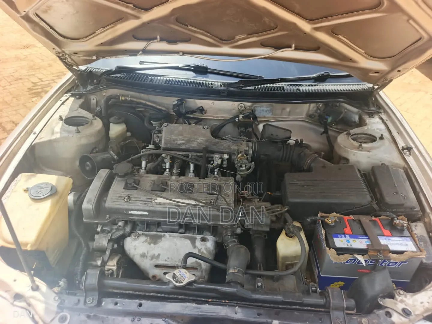 Toyota Corolla 1993 Gold