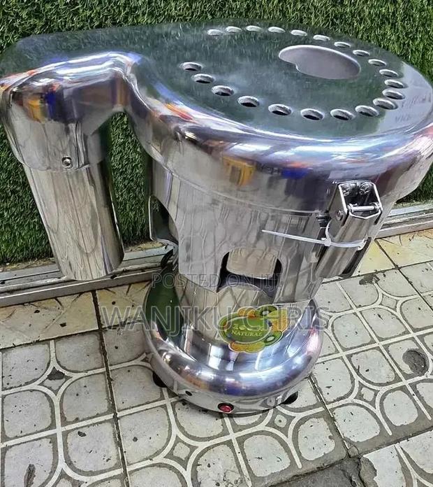 Commercial Juicer Extractor - thumbnail 2