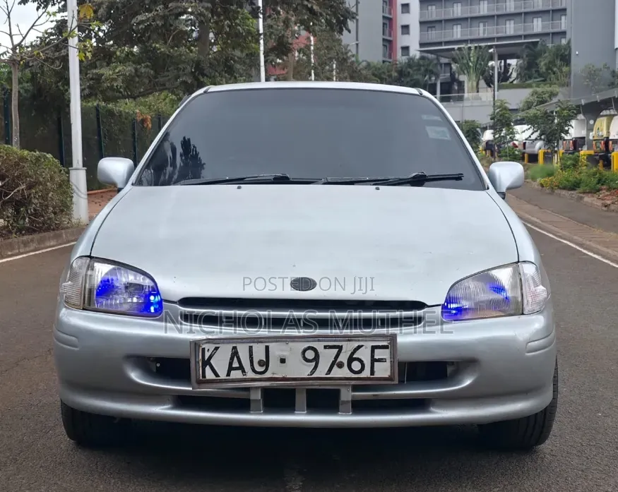 Toyota Starlet 1996 Silver