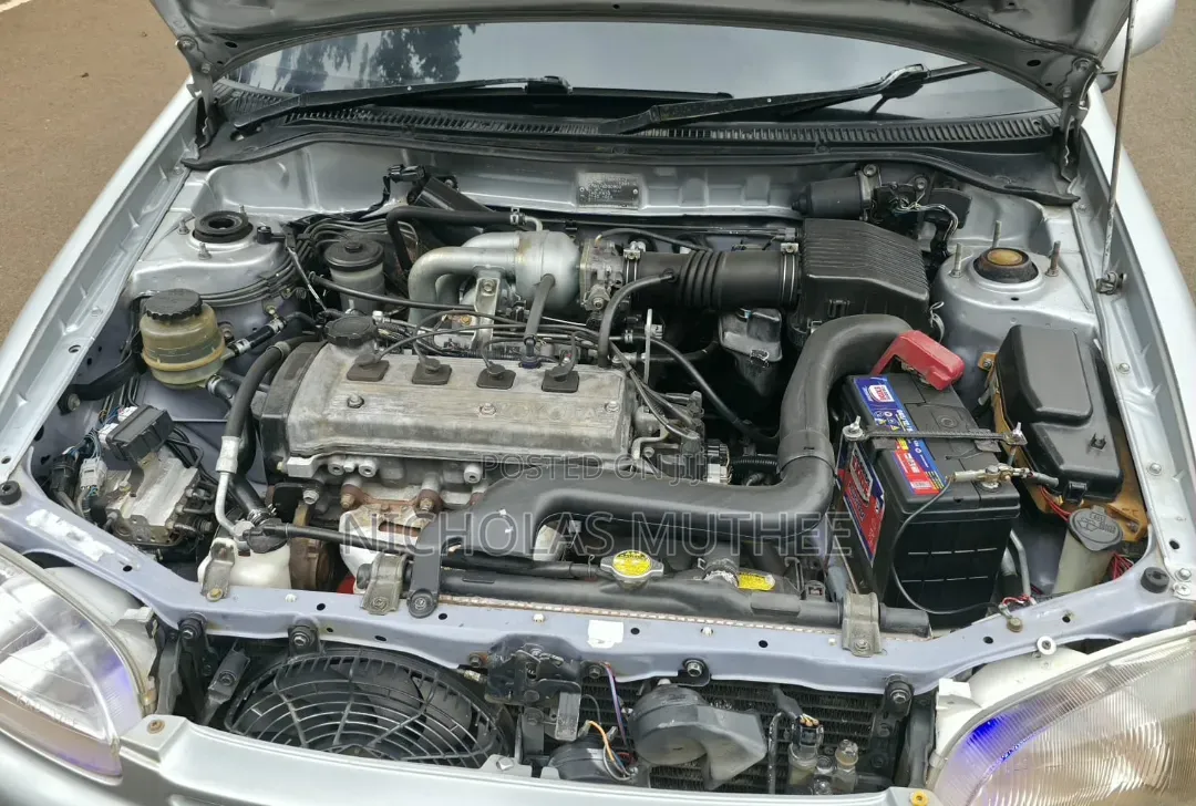 Toyota Starlet 1996 Silver