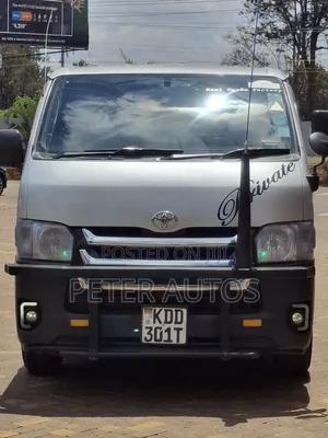 Toyota Grand HiAce 2002 Silver