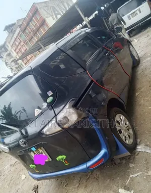 Toyota Sienta 1.5 FWD 2018 Blue