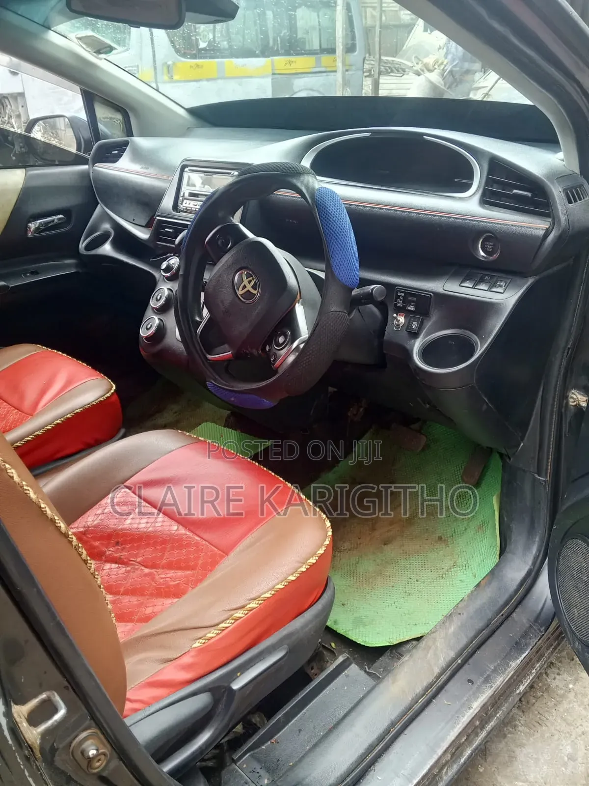 Toyota Sienta 1.5 FWD 2018 Blue