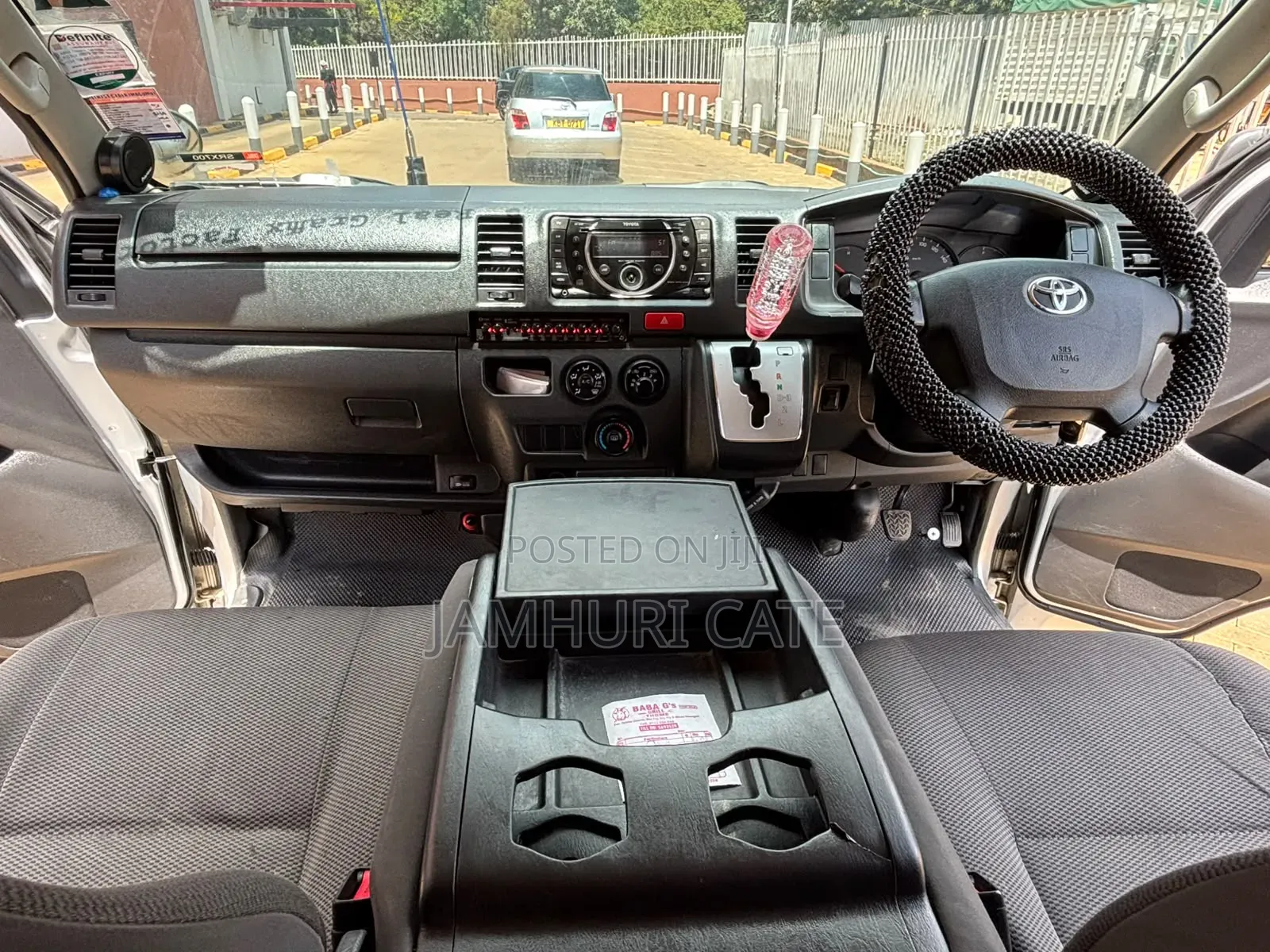 Toyota Grand HiAce 2000 Silver
