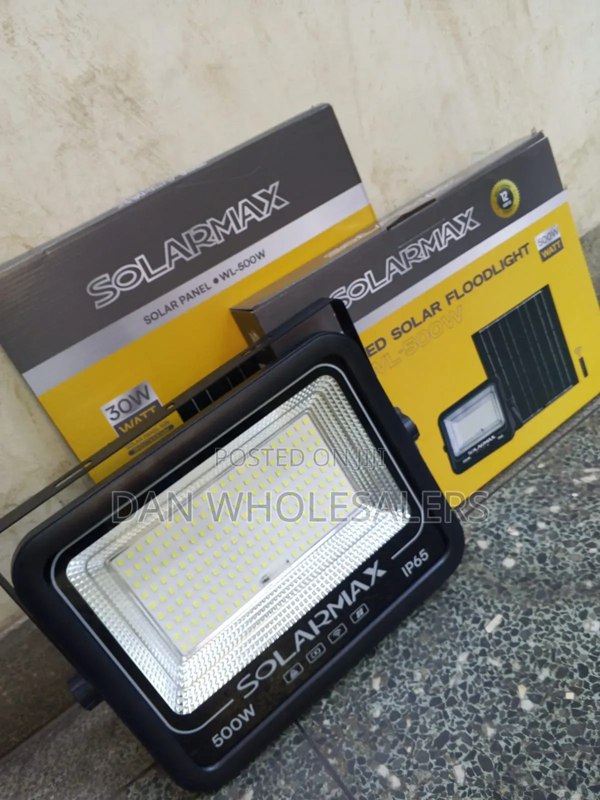 Solarmax 500W Solar Powered Floodlight Durable for Home and Business