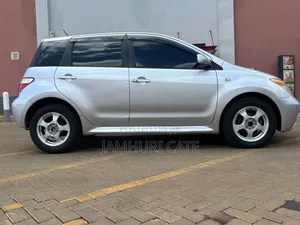 Toyota IST 2005 Silver