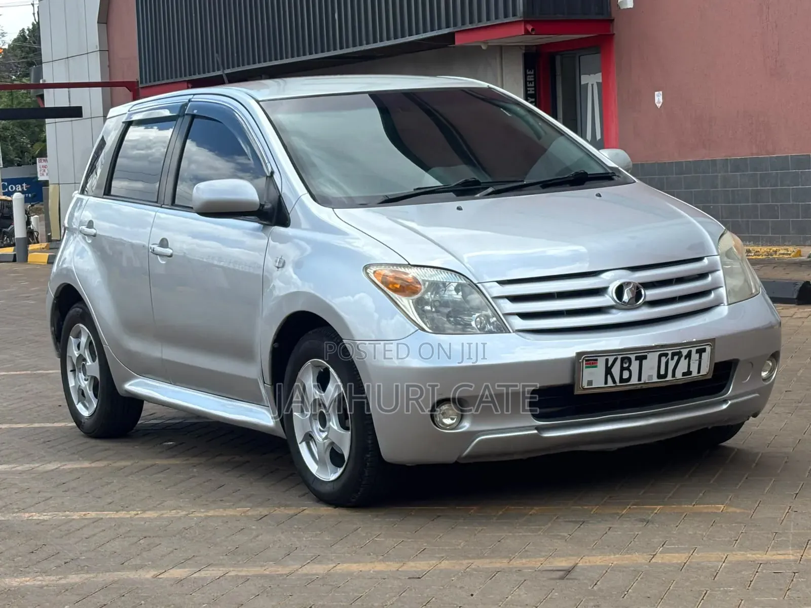 Toyota IST 2005 Silver