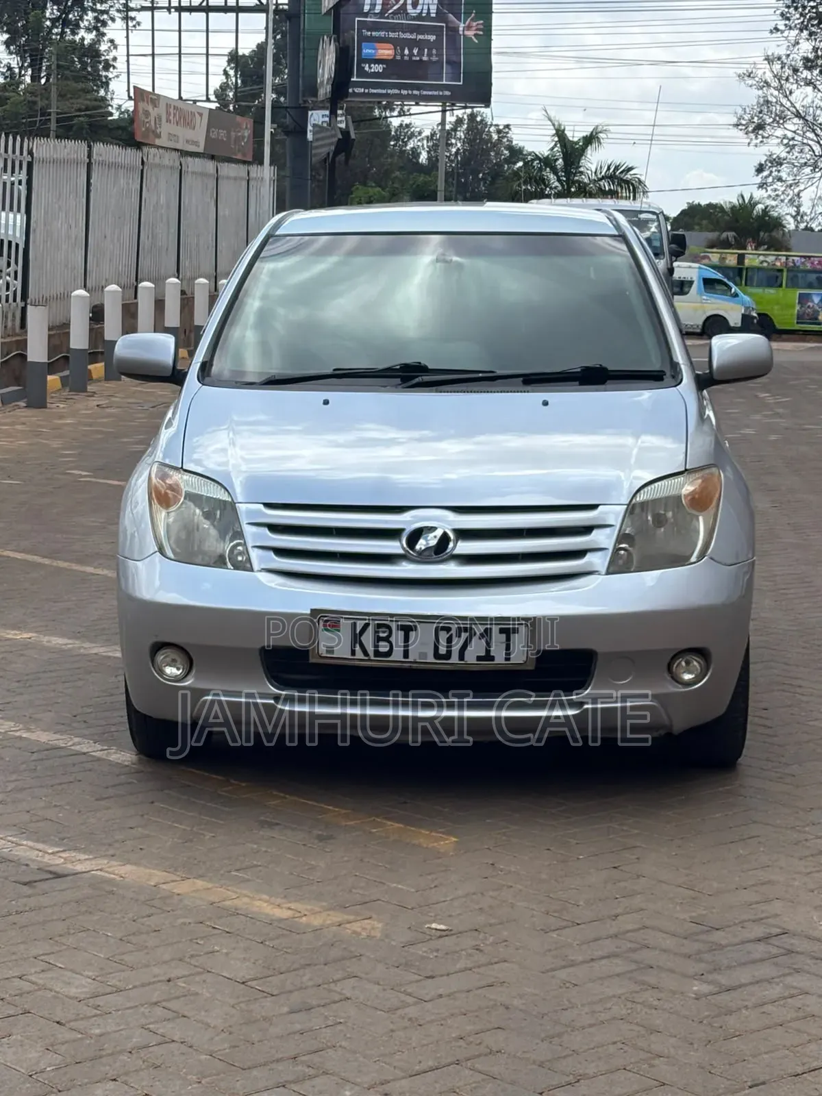 Toyota IST 2005 Silver