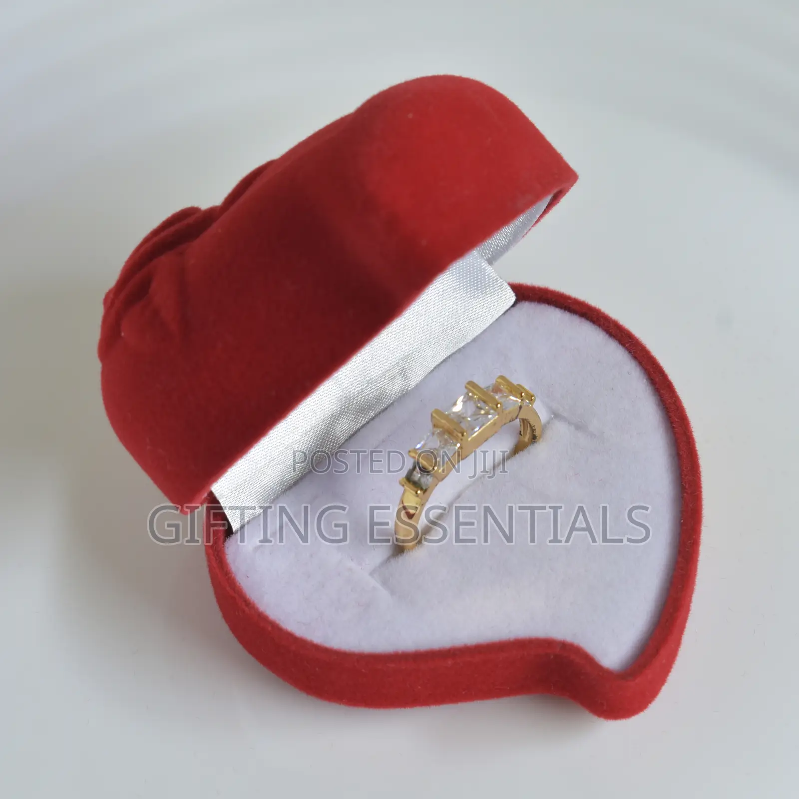 Beautiful Simple Silver Gold Engagement Ring With Box Packaging