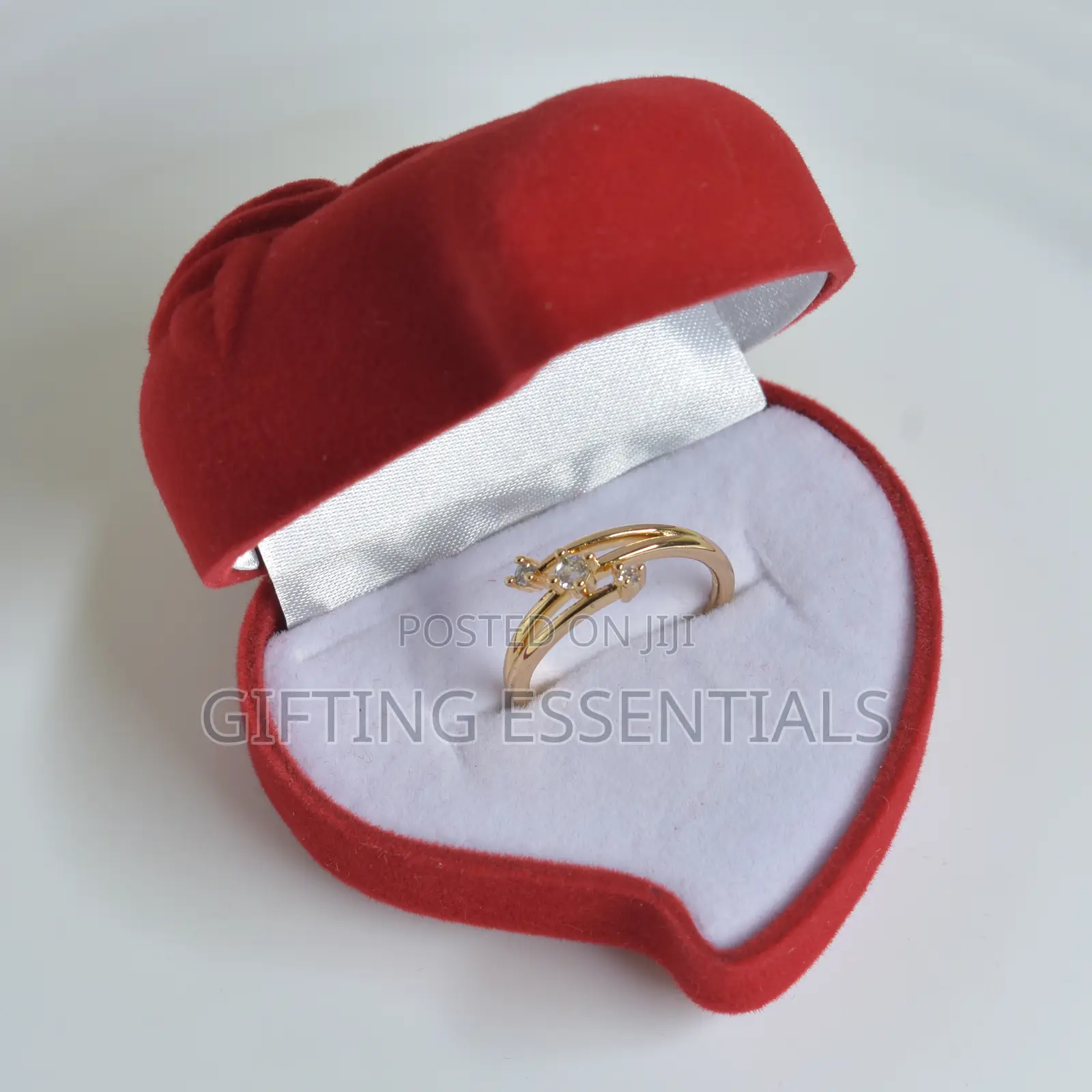 Beautiful Simple Silver Gold Engagement Ring With Box Packaging