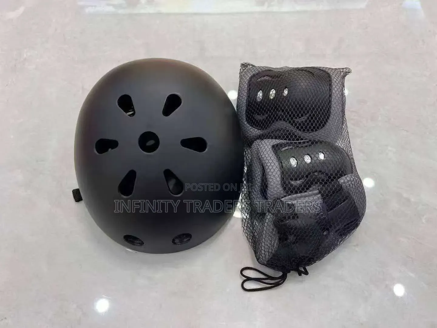 Helmet and Guards Set