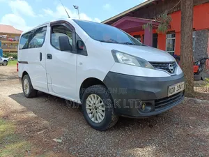 Nissan NV200 2013 White