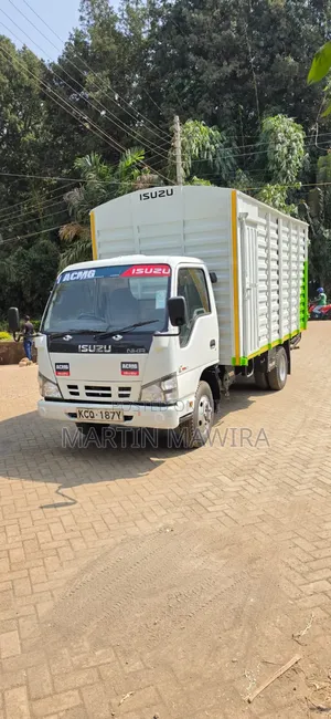 Isuzu Lorry for 2018 White Sale