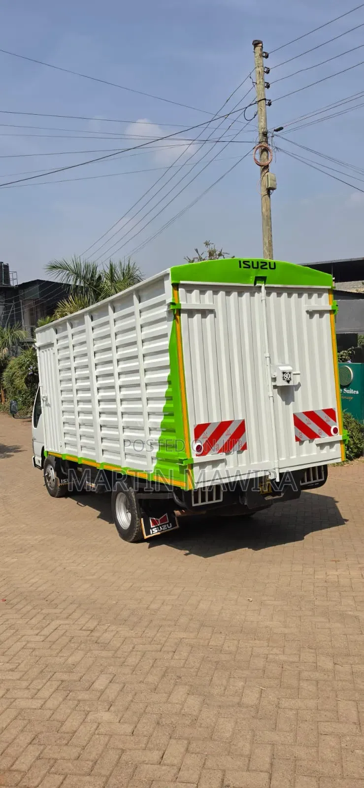 Isuzu Lorry for 2018 White Sale