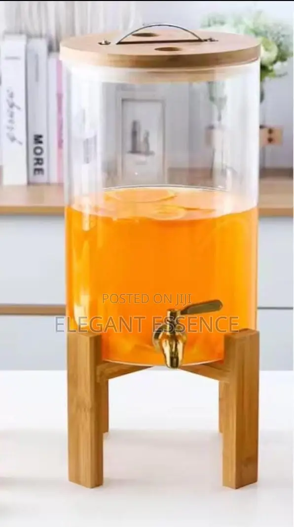 8L Juice/Beverage Dispenser With a Bamboo Stand