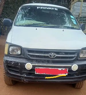 Toyota TownAce 2000 Off white