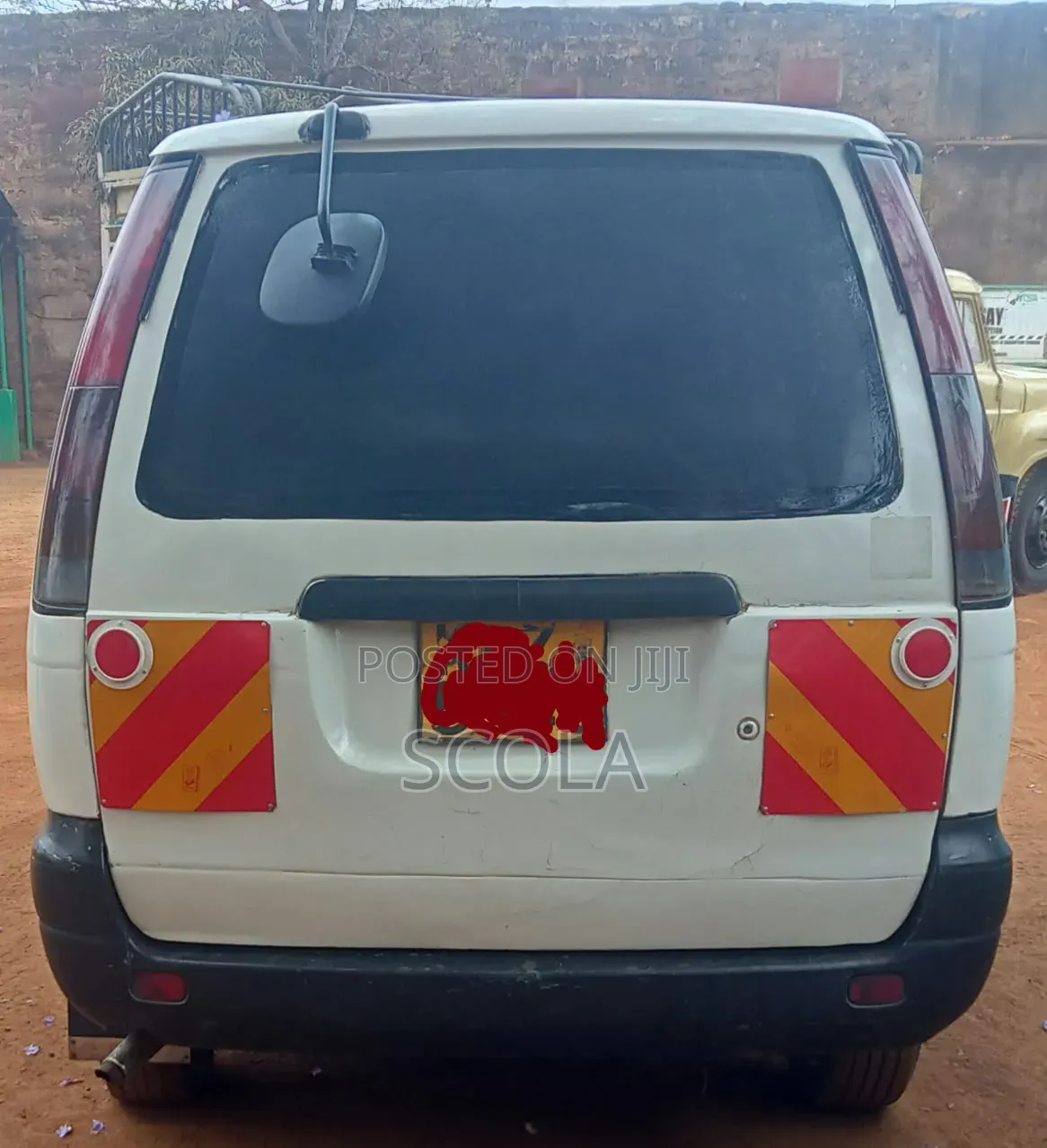 Toyota TownAce 2000 Off white