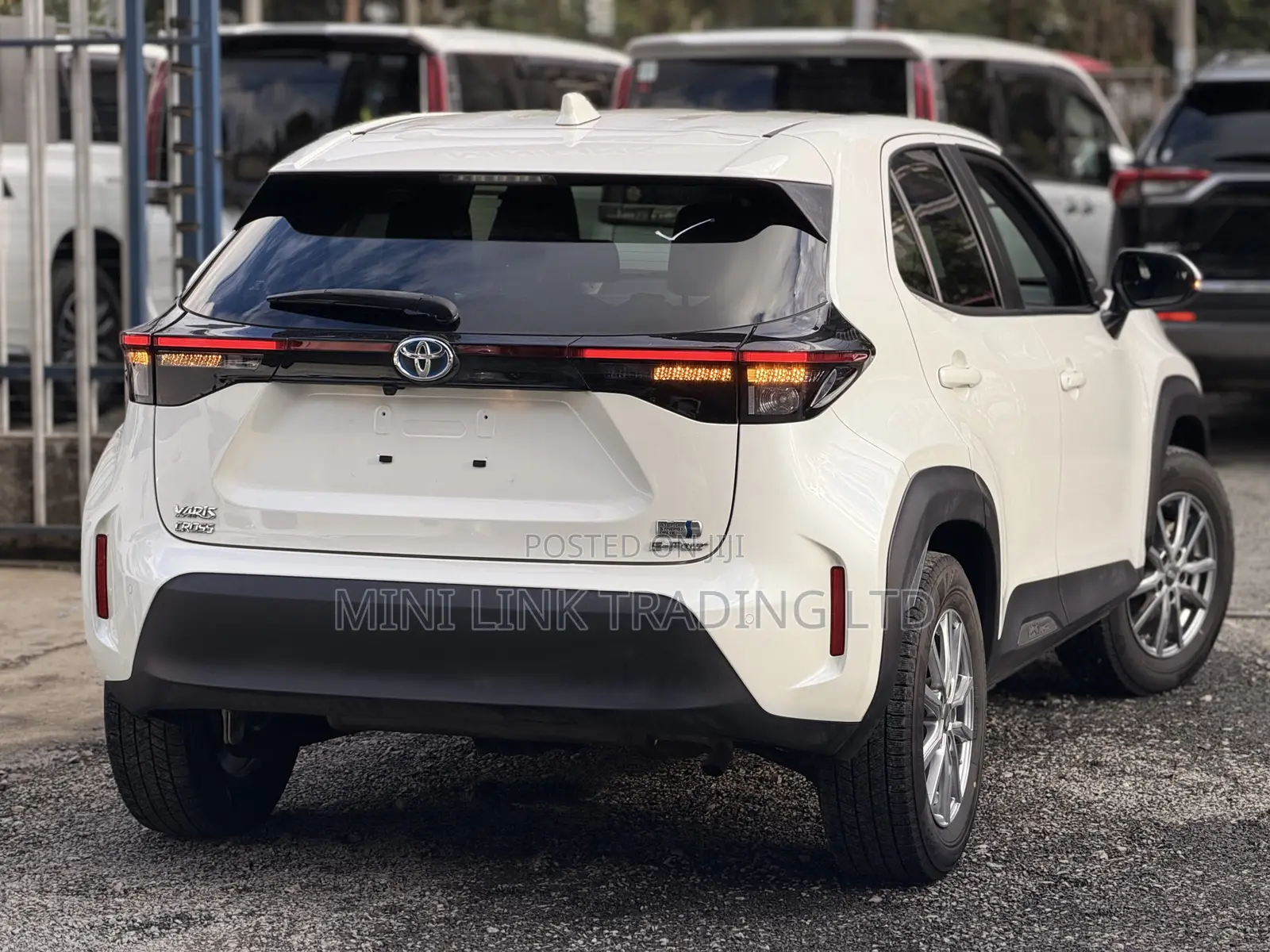 Toyota Yaris Cross 1.5 Hybrid AWD 2021 Pearl