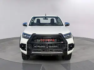 Toyota Hilux 2.8 Diesel 2020 White