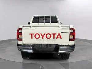 Toyota Hilux 2.8 Diesel 2020 White