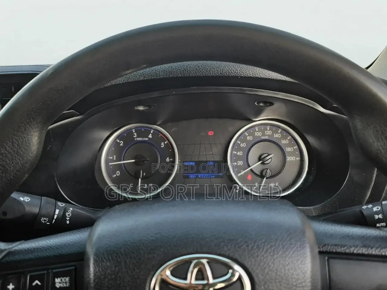 Toyota Hilux 2.8 Diesel 2020 White