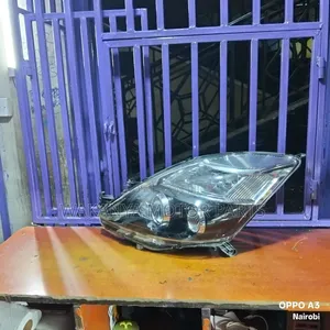 Toyota ISIS Non Xenon Headlamp, Model 2010/2012. Ex Japan