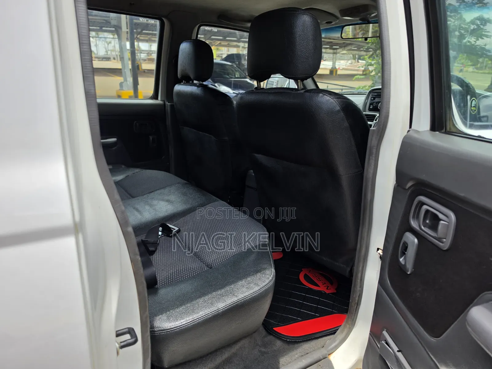 Nissan Hardbody 2014 White