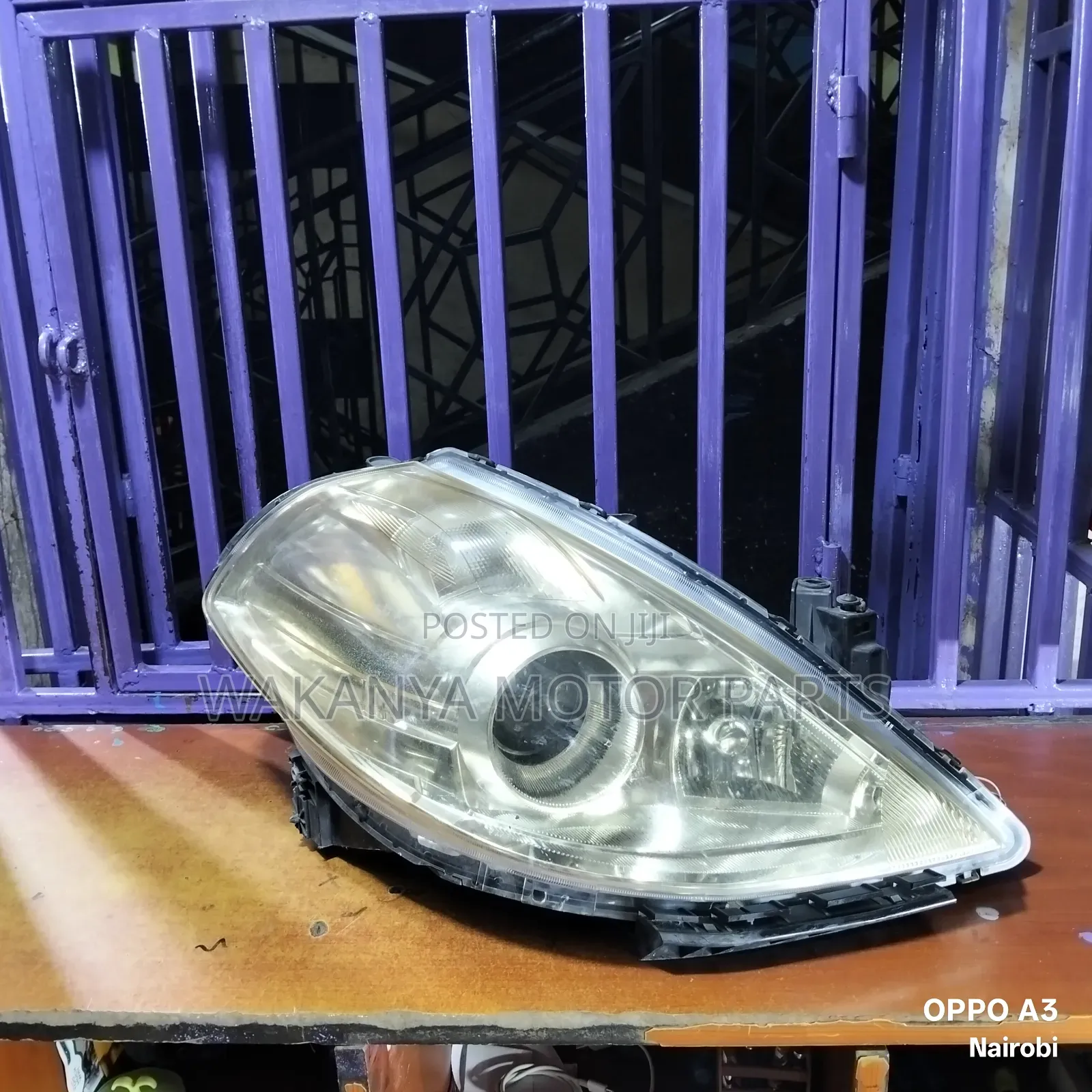 Nissan Tiida XENON Head Lamp, Model 2008/2010. Ex Japan Motor Parts