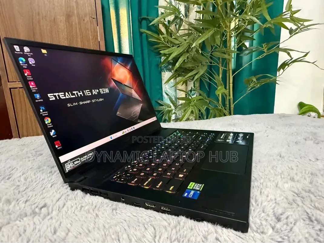 Laptop MSI GS66 Stealth 10SGS 16GB Intel Core i7 SSD 512GB