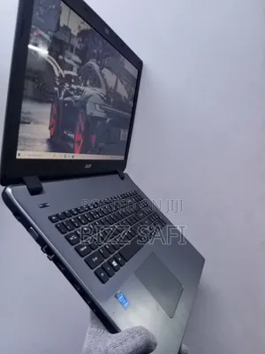 Laptop Acer Aspire E5-771 8GB Intel Core i3 HDD 500GB