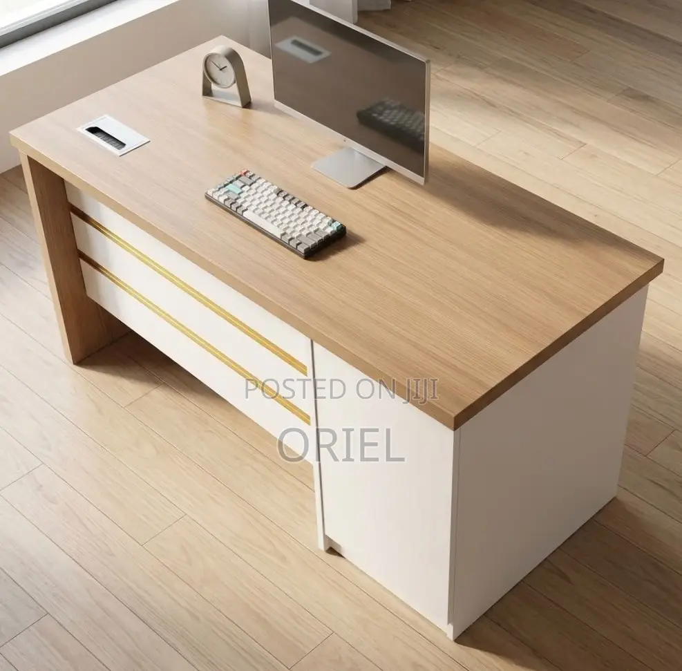 Office Desk : 1.4M Executive Office Table