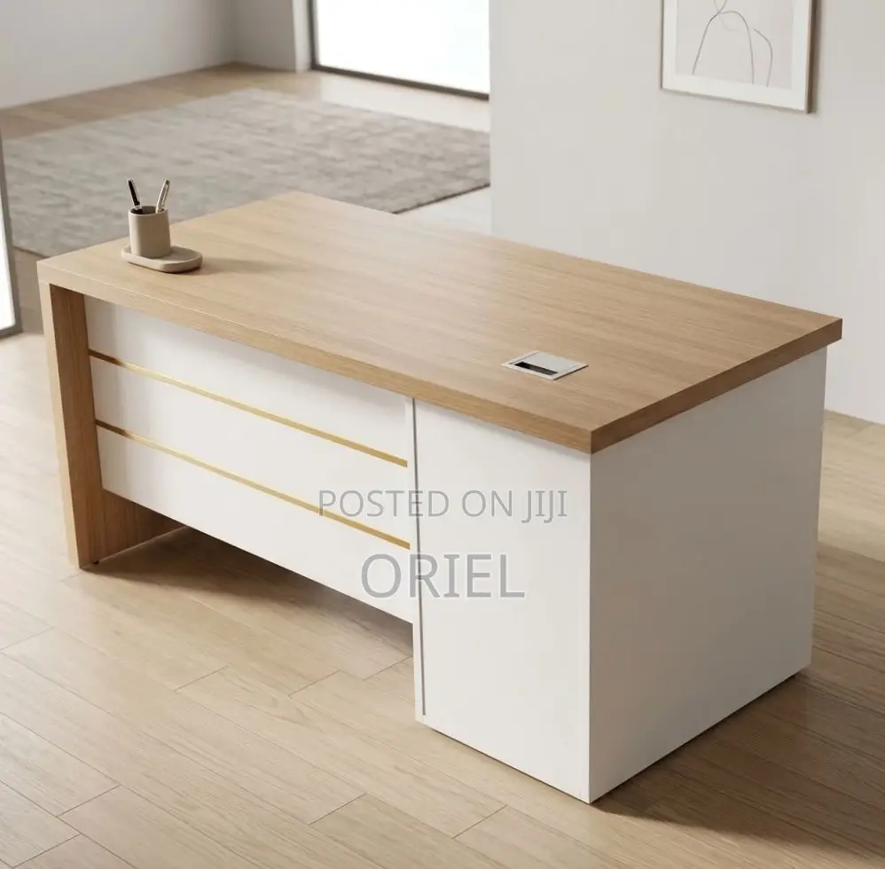 Office Desk : 1.4M Executive Office Table