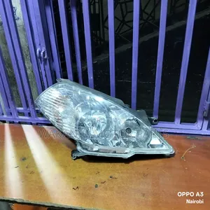 Nissan Wingroad Y11 Non Xenon Headlamp With Refurbished Lens