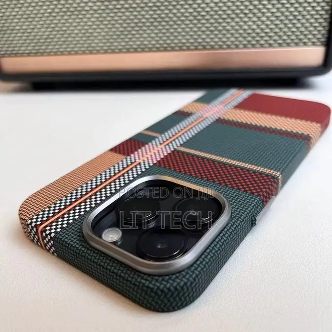Luxo Carbon Fibre Tribal MagSafe Case for iPhone 15 Pro Max