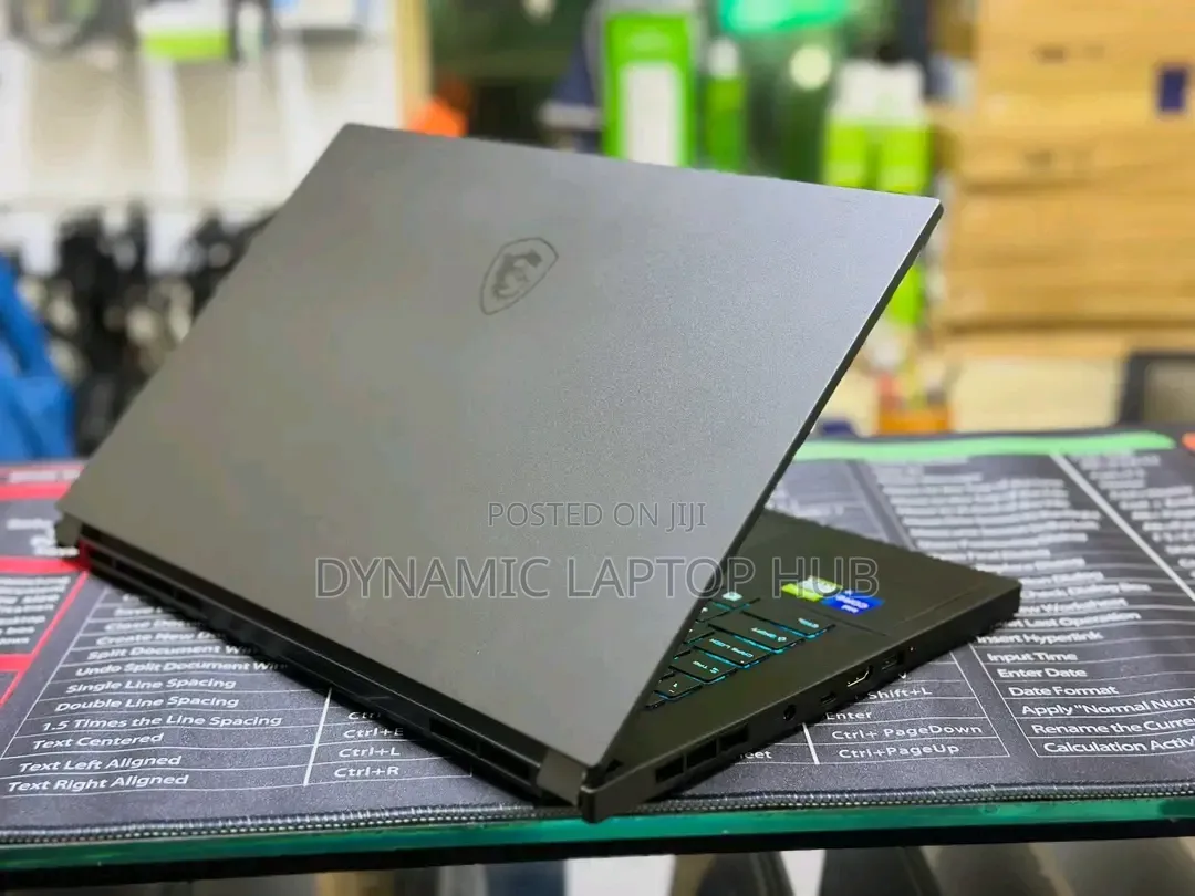 Laptop MSI GS66 Stealth 11UH 16GB Intel Core i7 SSD 512GB