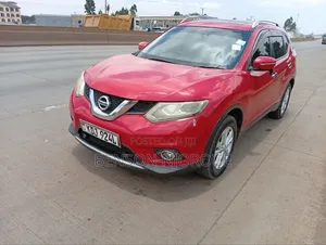 Nissan X-Trail 2.0 Petrol AWD 2015 Red